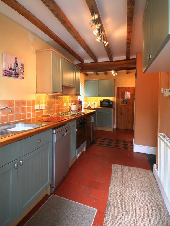 Bryn Ffynnon Holiday Cottage Лланруст Экстерьер фото