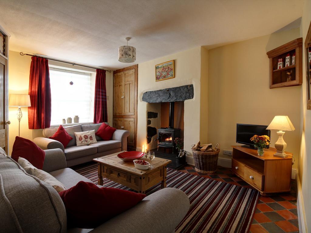 Bryn Ffynnon Holiday Cottage Лланруст Экстерьер фото